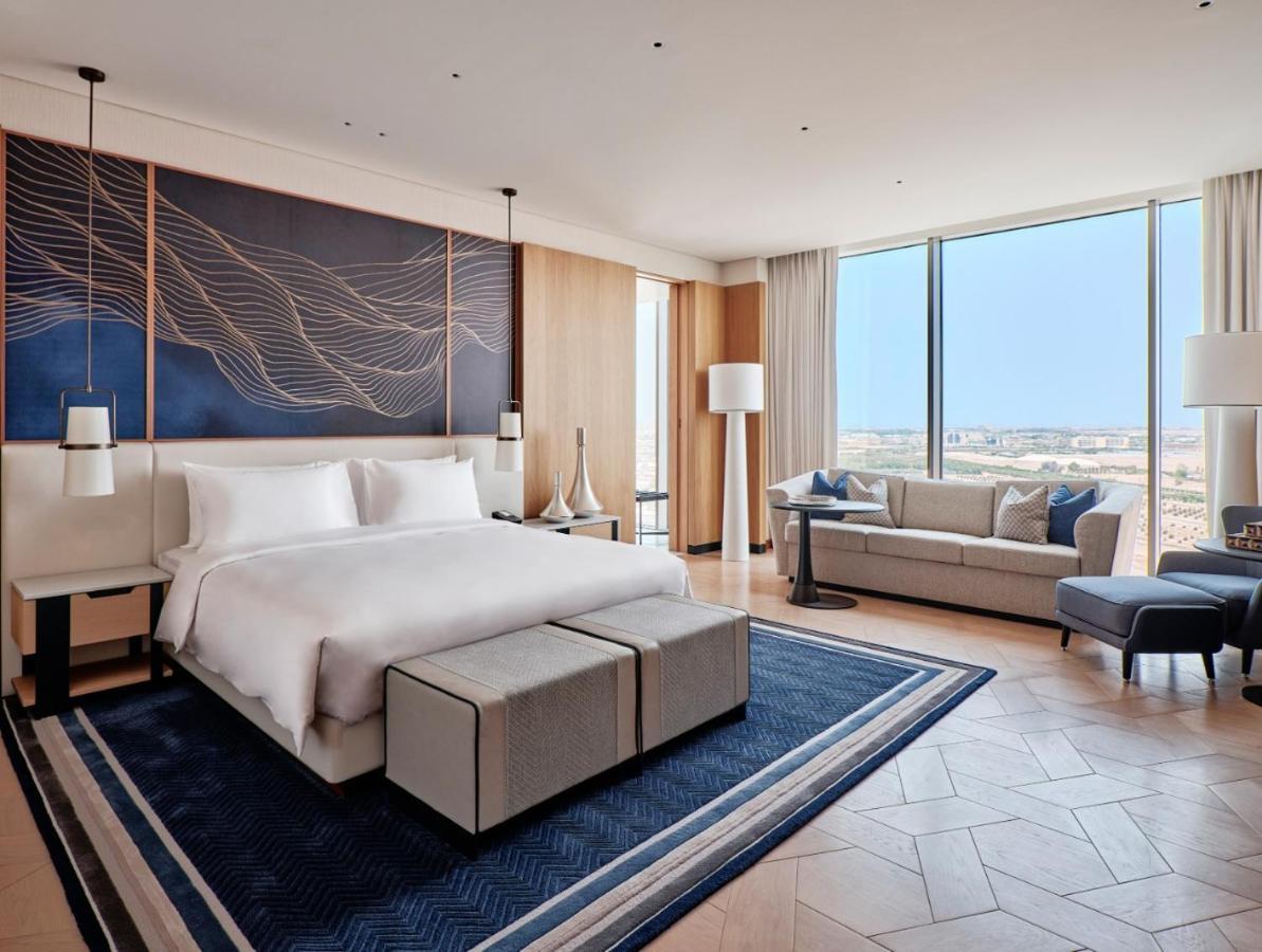 Hotel Grand Hyatt Kuwait Kuwait City Exterior foto A guest room at the hotel